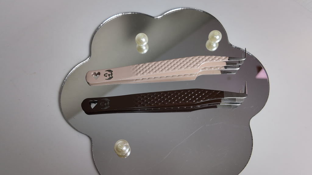 Cozy tweezer collection