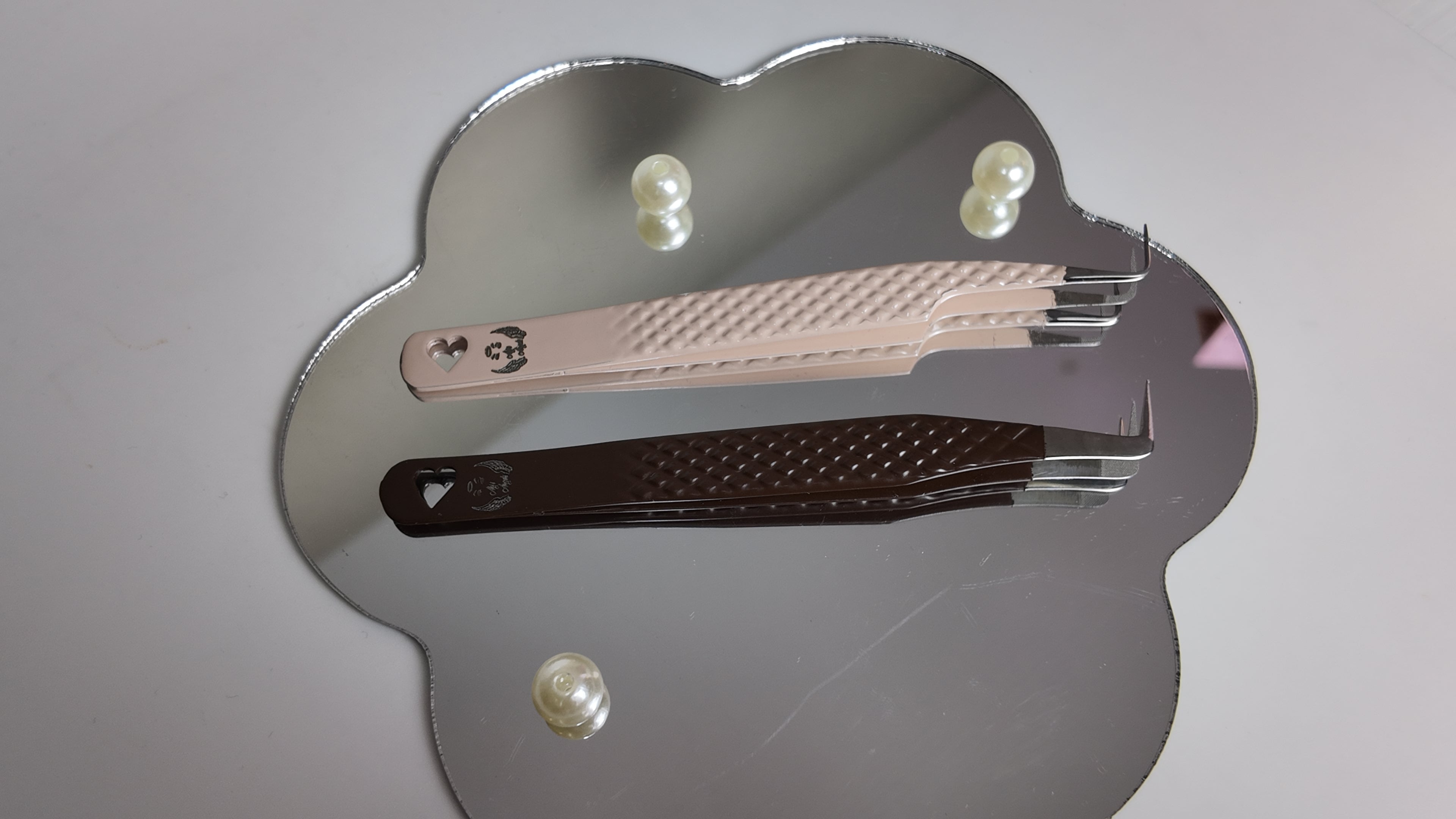 Cozy tweezer collection