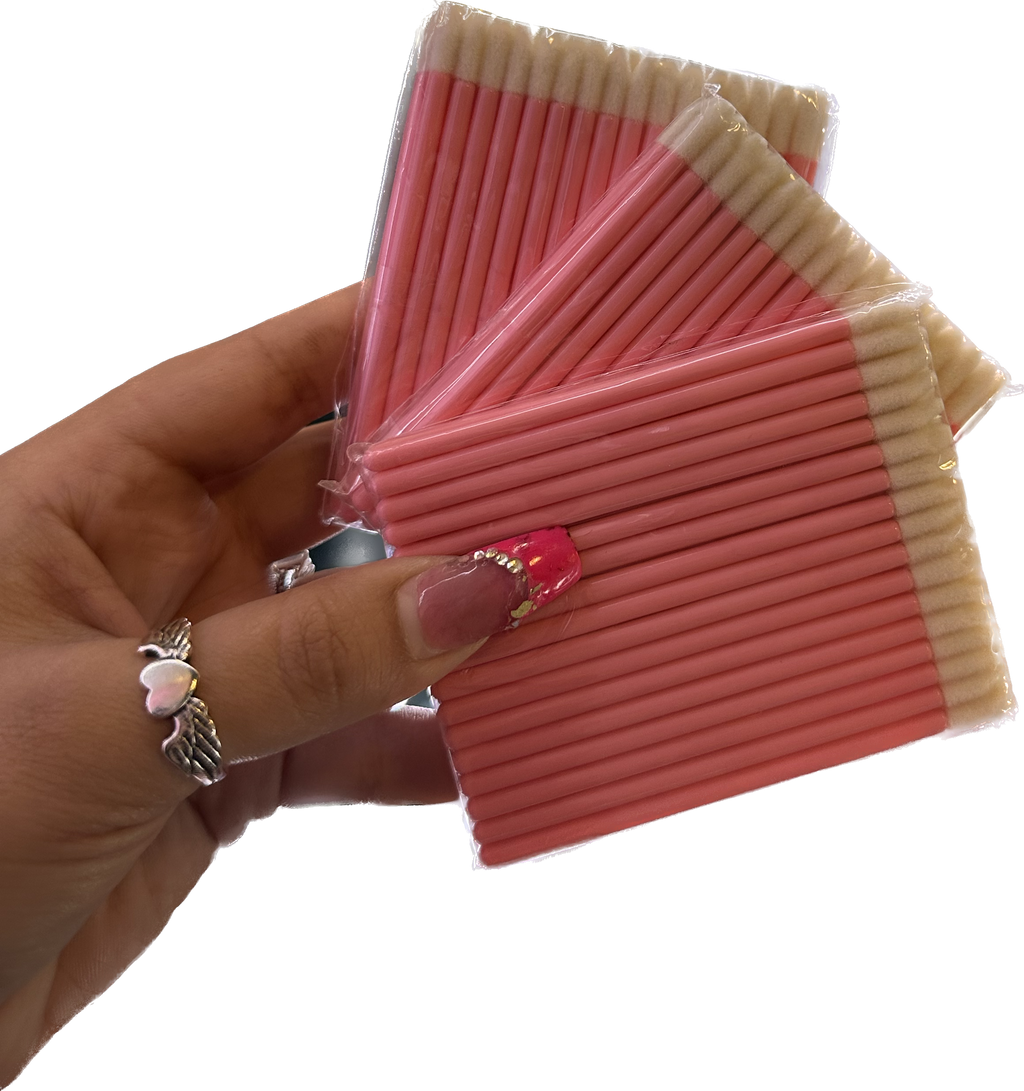 Lint free lip wand applicators