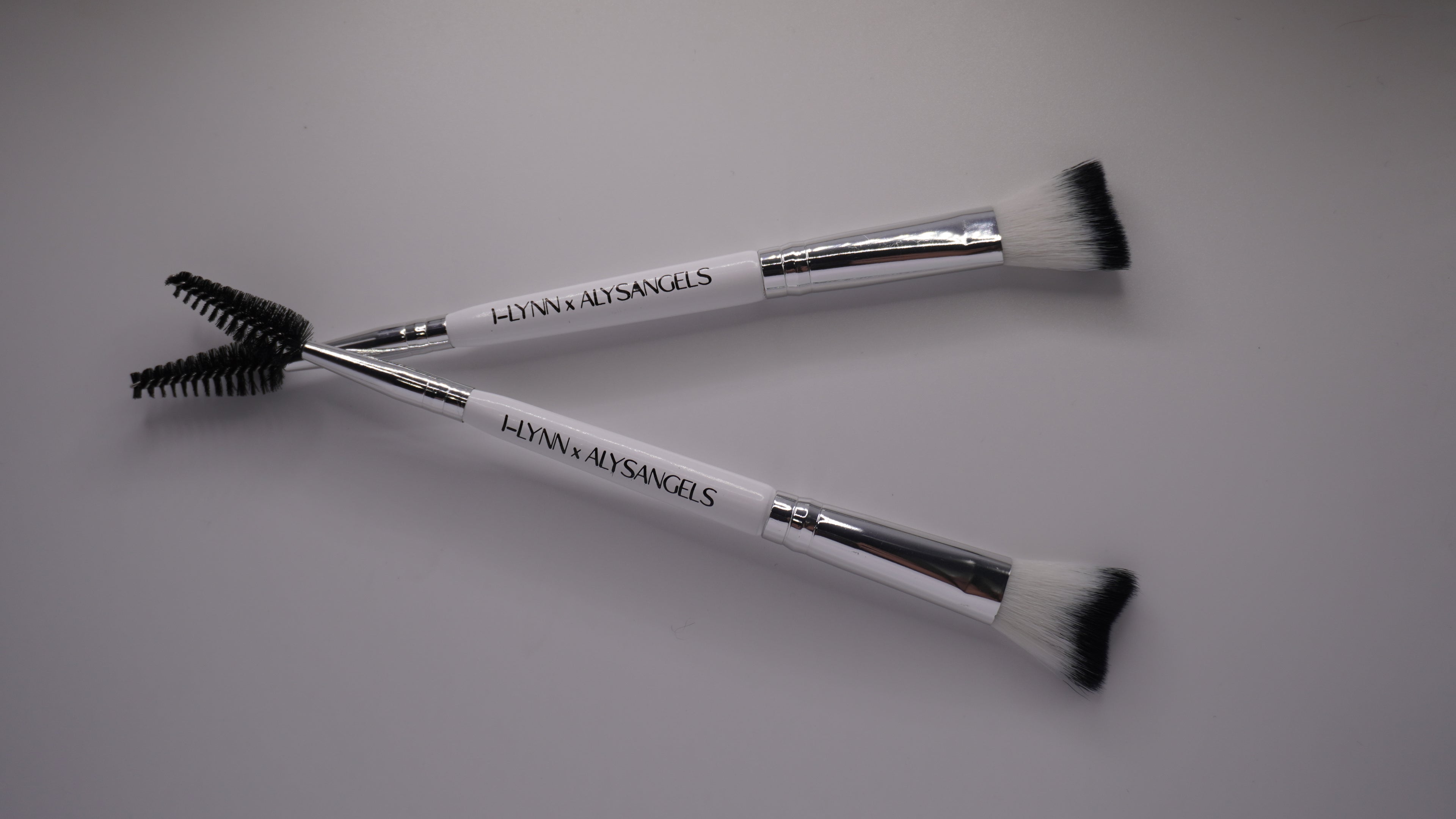Double sided Wash Brush - Fluffy Shampoo Brush & Spoolie Brush