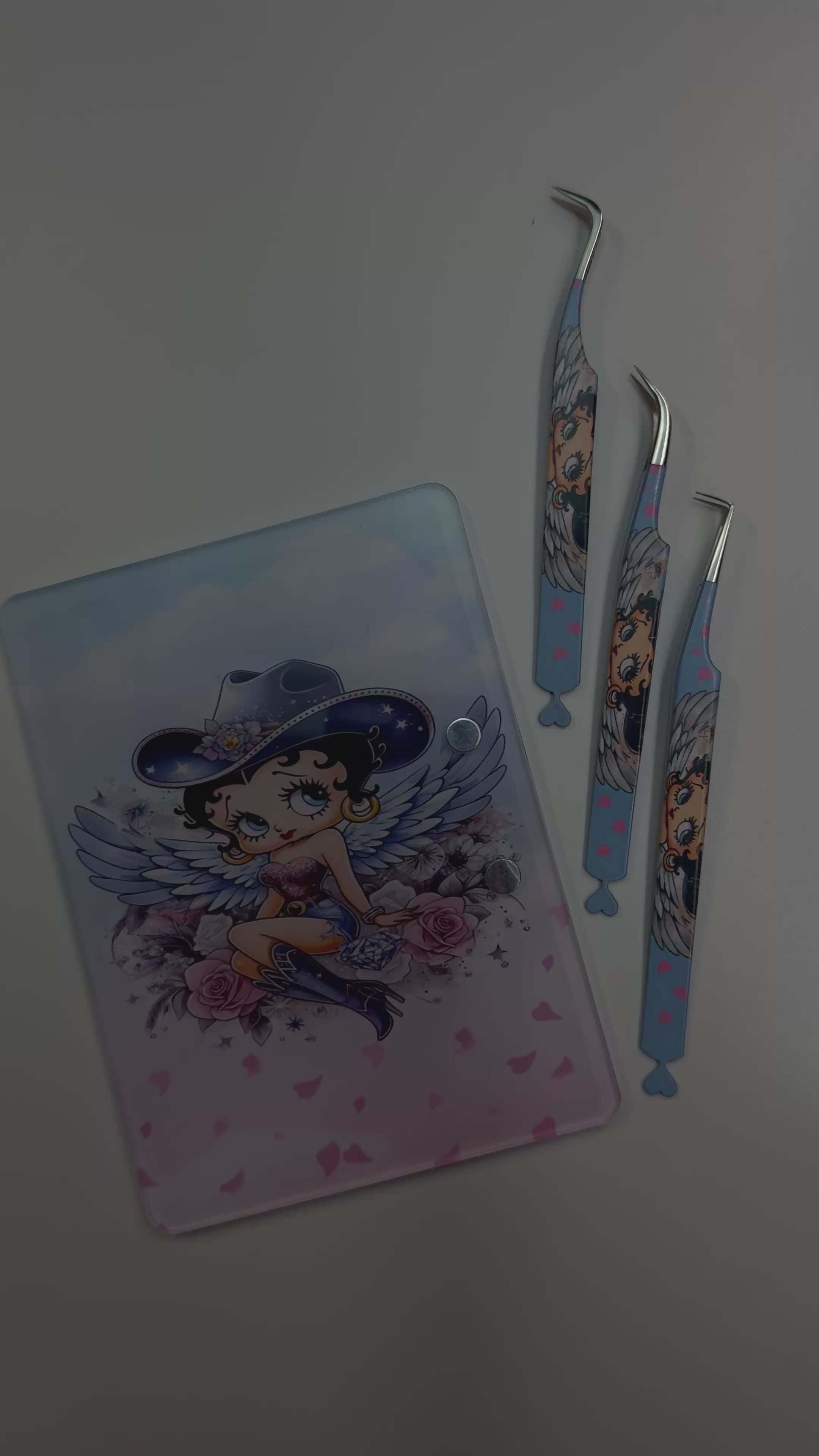 Betty Boo lash Tile
